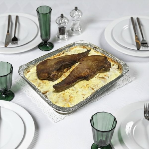 Томленый говяжий язык с гарниром из картофельного гратена 2300г.